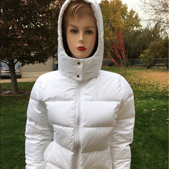 NIKE White Puffer Down Hoodie Jacket - Picture 1 of 8